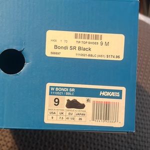 NWT HOKA BONDI SR BLACK WATER RESISTANT SIZE WOMENS 9